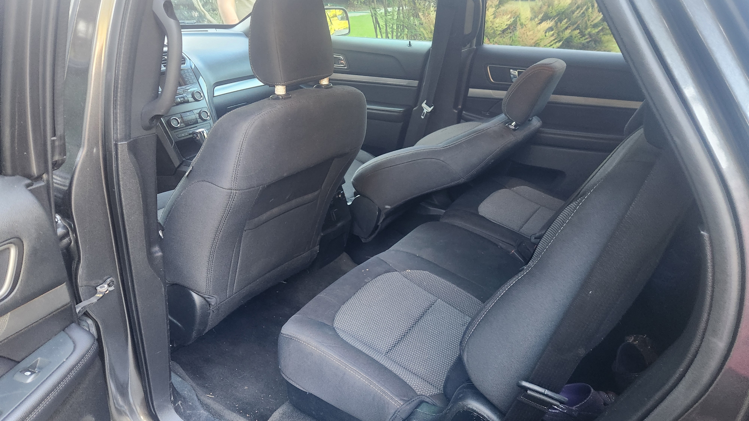 2018 Ford Explorer XLT thumbnail 3