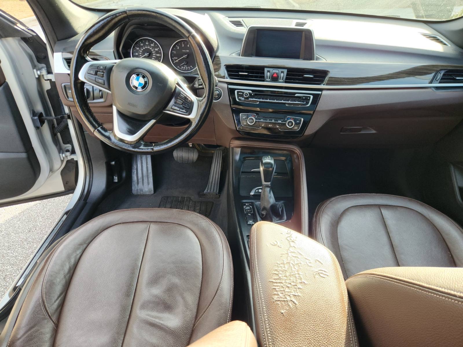 2017 BMW X1 xDrive28i LUXURY LINE thumbnail 3