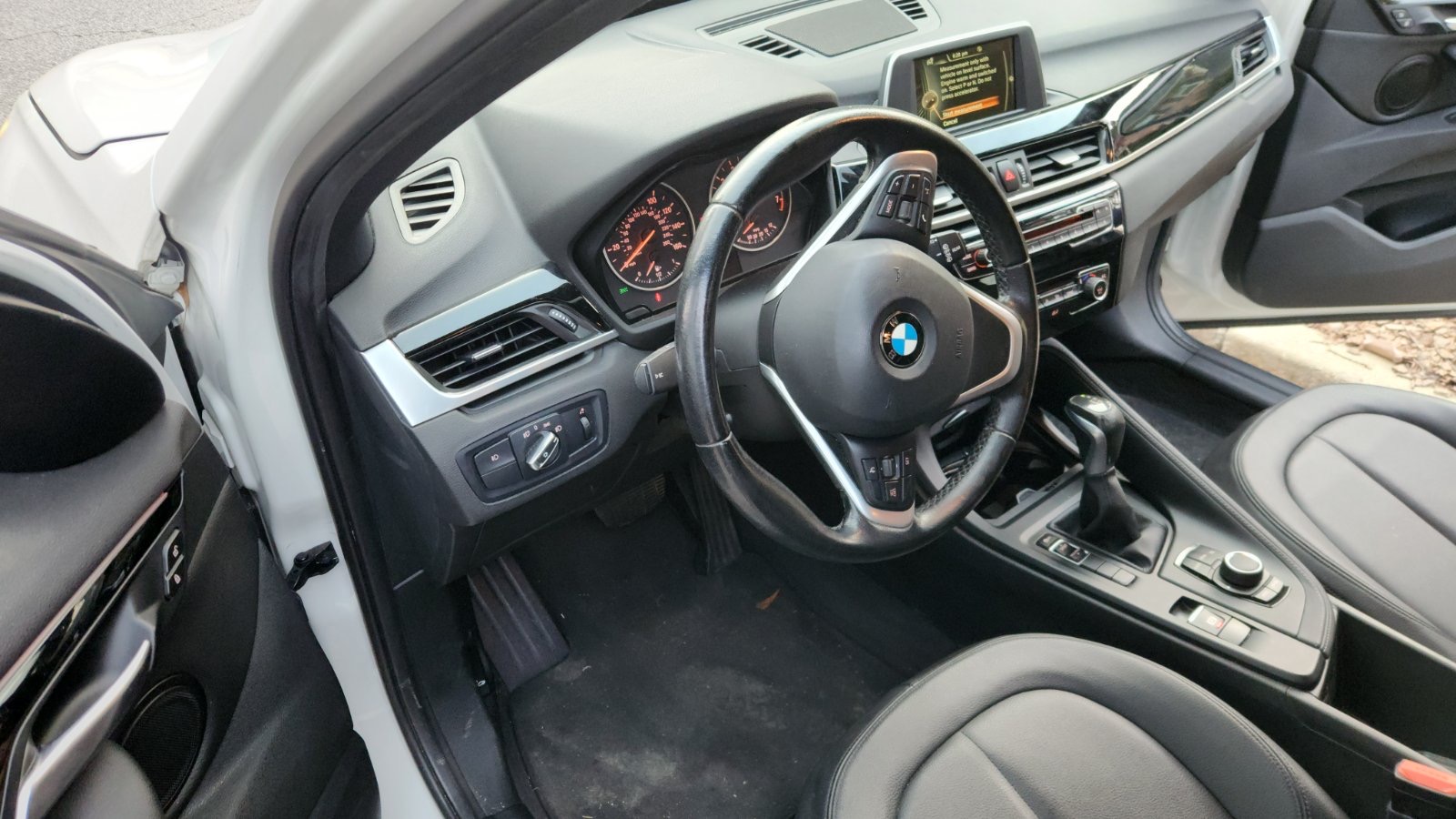2017 BMW X1 sDrive28i thumbnail 7