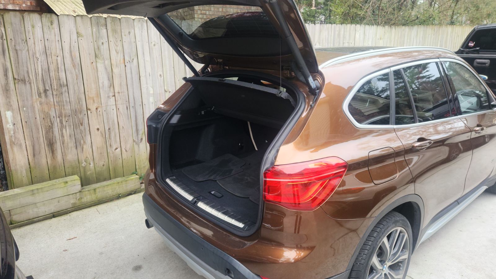 2017 BMW X1 sDrive28i XLINE thumbnail 7